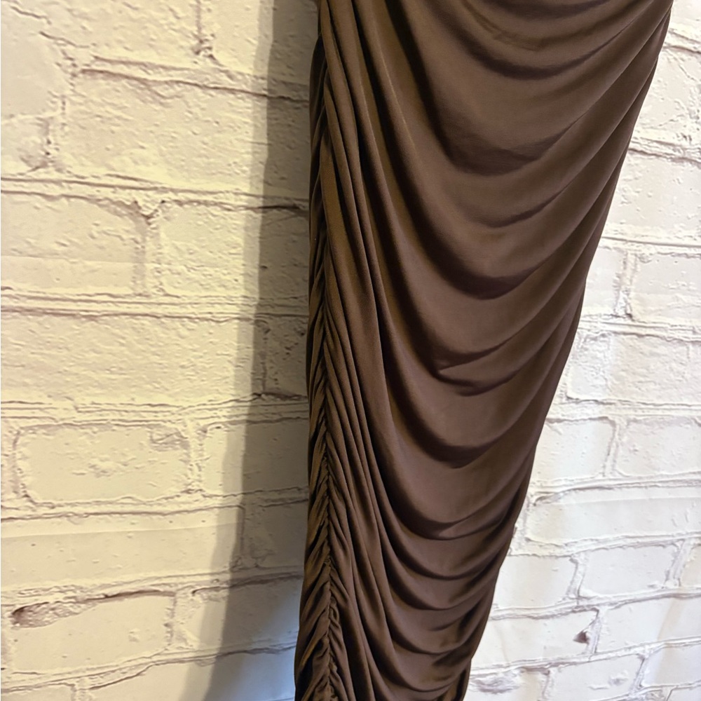 Windsor Midi Ruched Bodycon Dress - Picture 6 of 9